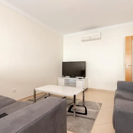 Buganvilia By Algarvemanta