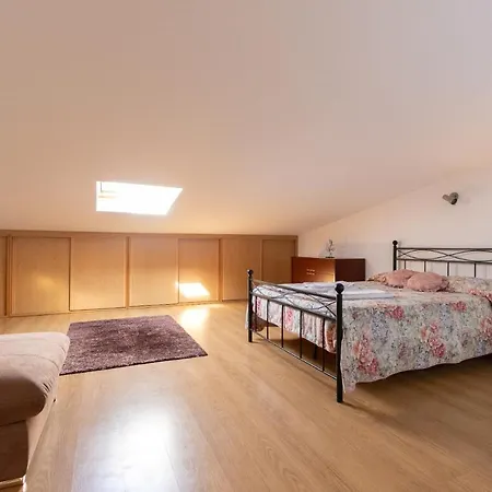 Buganvilia By Algarvemanta * Вила-Нова-де-Касела