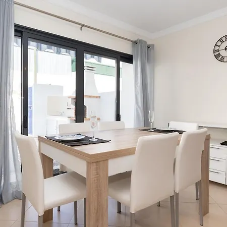 Buganvilia By Algarvemanta Вила-Нова-де-Касела