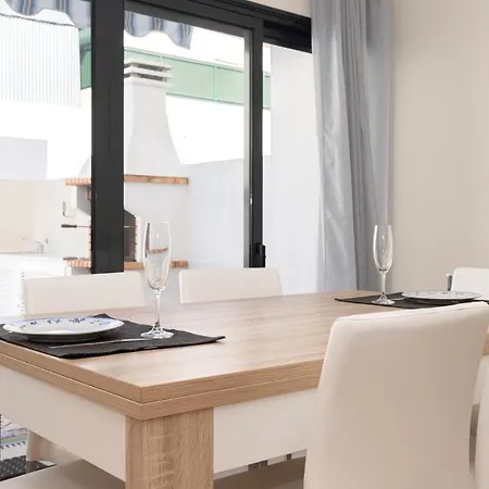 Holiday home Buganvilia By Algarvemanta *