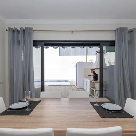 Buganvilia By Algarvemanta